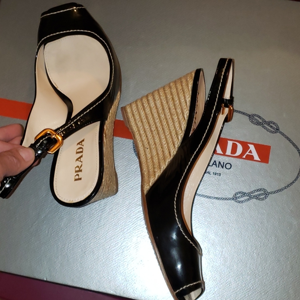 Prada Black Patent leather open toe wedge - Picture 5 of 9